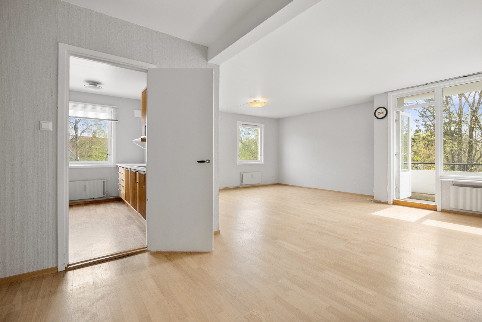 Stuen og kjøkken. Galleribilde