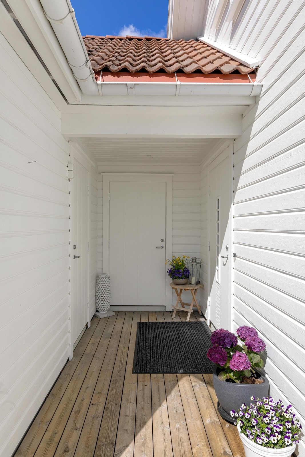 Overbygget inngangsparti. Galleribilde