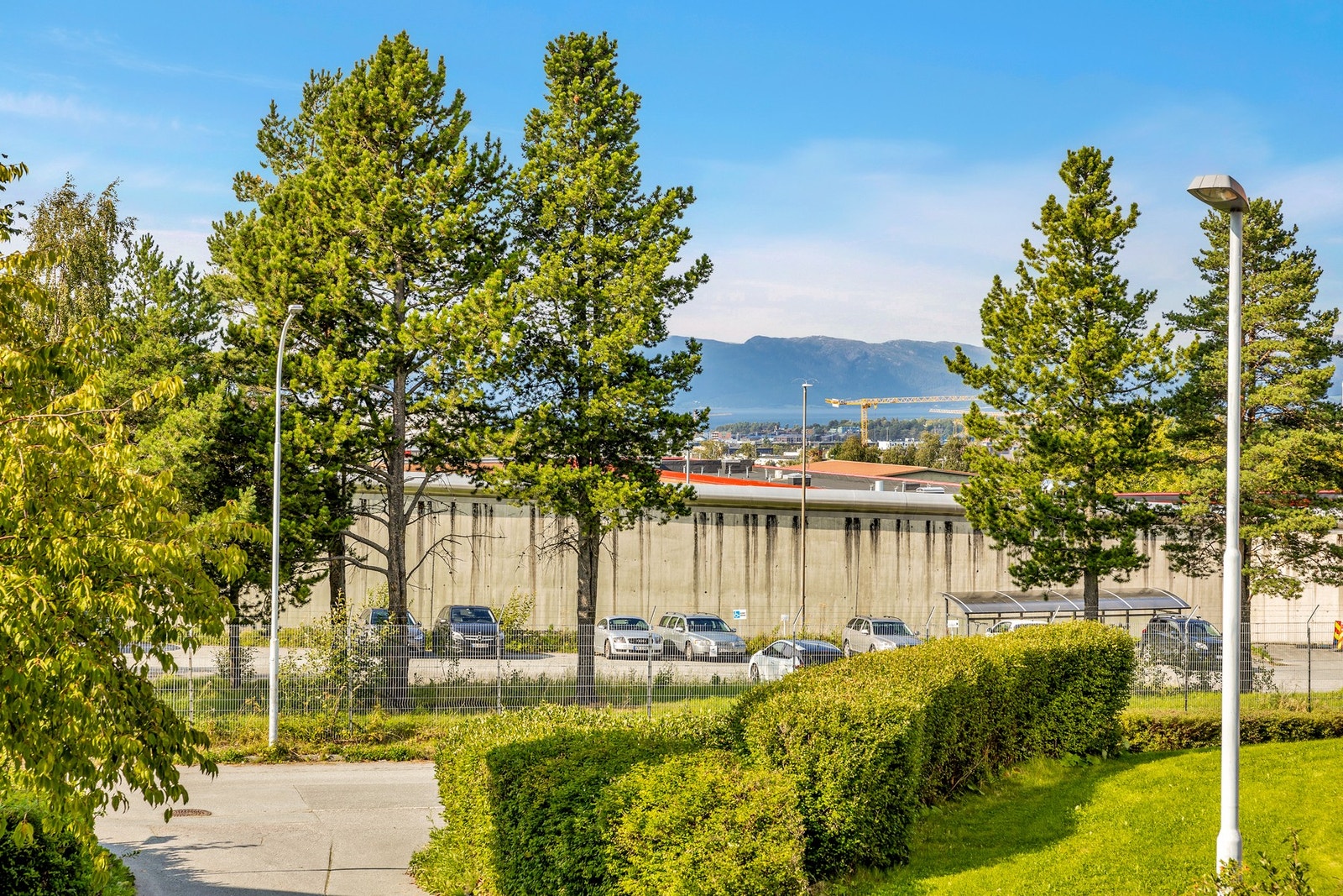 Fjordgløtt fra balkongen. Galleribilde