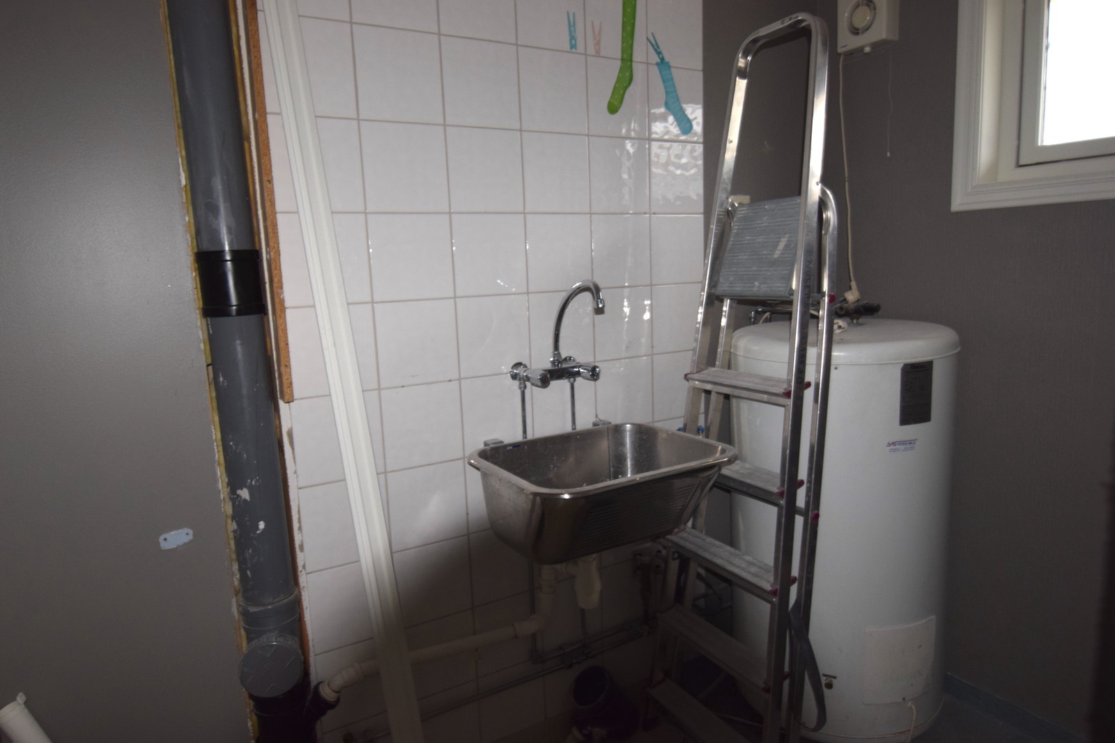 Bad med dusjkabinett. Galleribilde