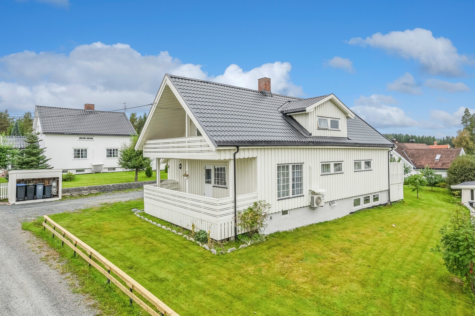 Velkommen til Børre Stangstuens veg 3. Stor og innholdsrik familiebolig. Galleribilde