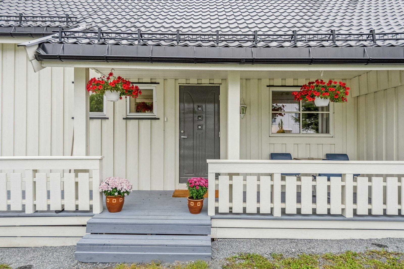 Inngangsparti. Galleribilde