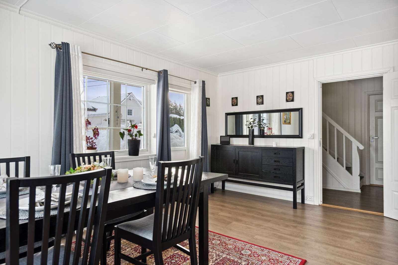 Adkomst opp til 2. etasjen. Galleribilde