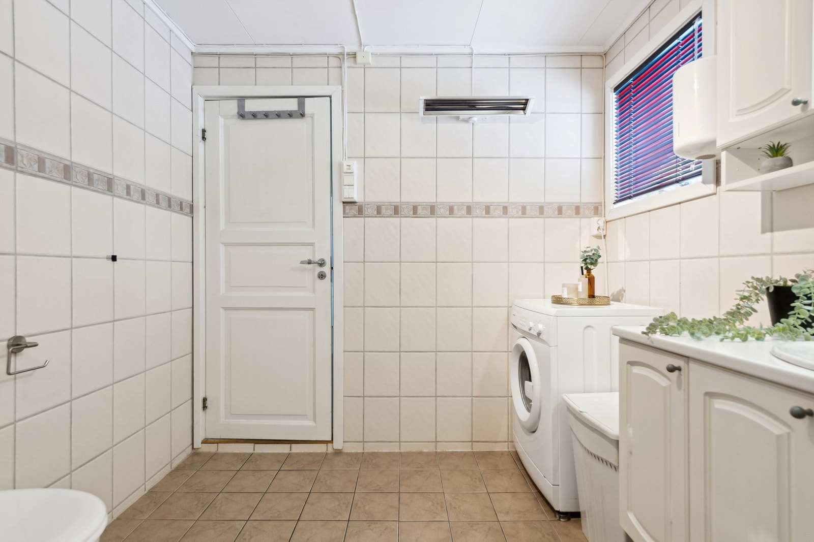 Opplegg for vaskemaskin. Galleribilde