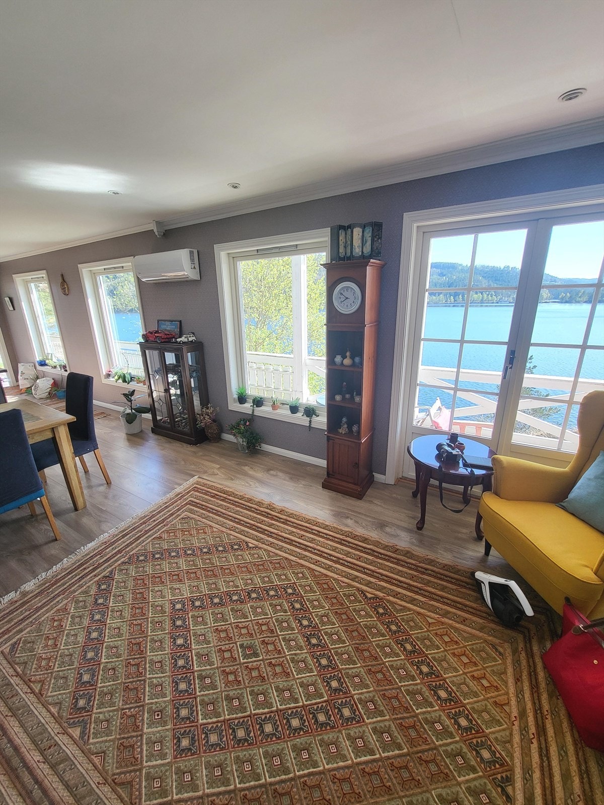 3457979_2-a.jpg Galleribilde