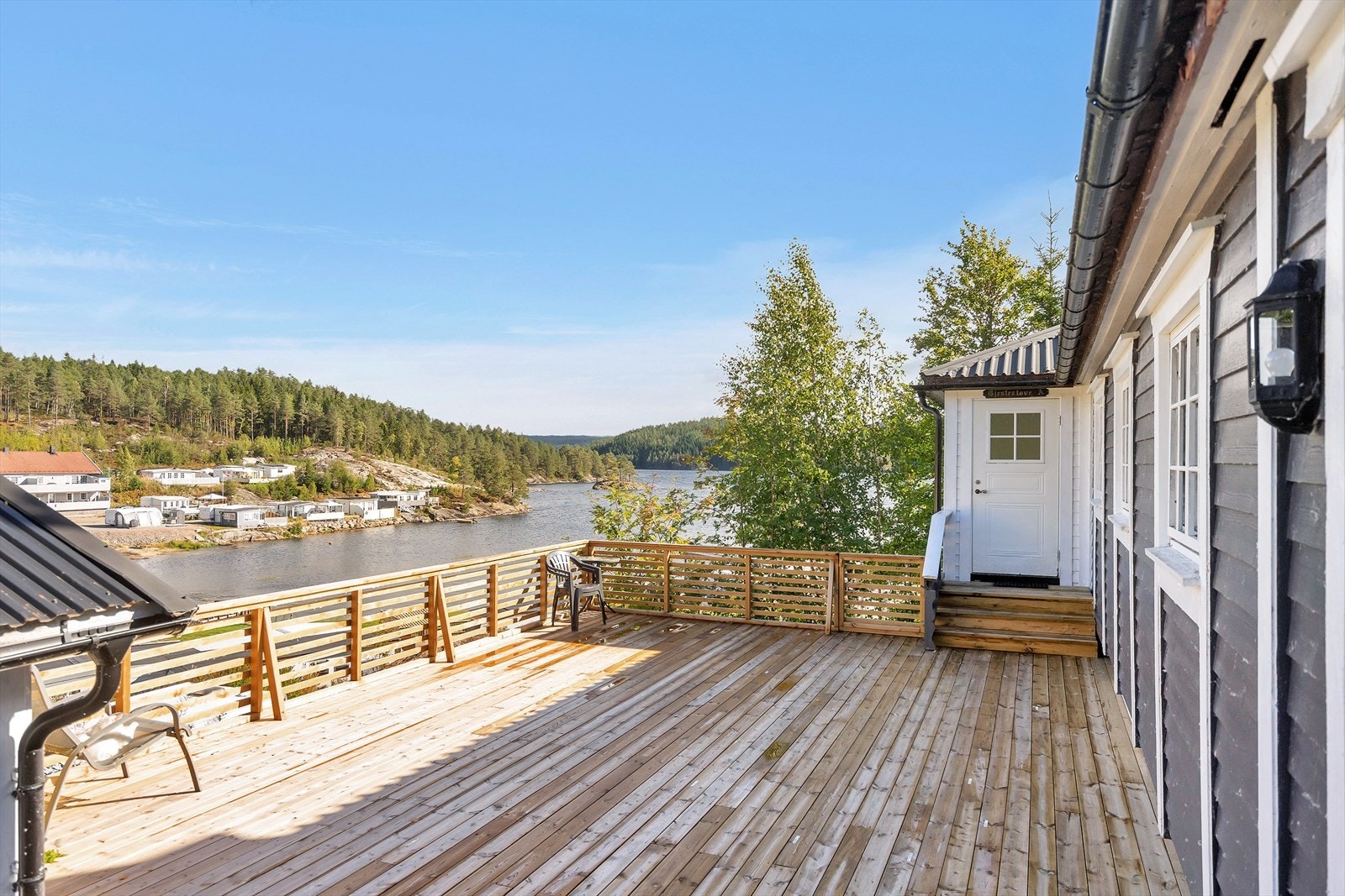 3458048_1-a.jpg Galleribilde