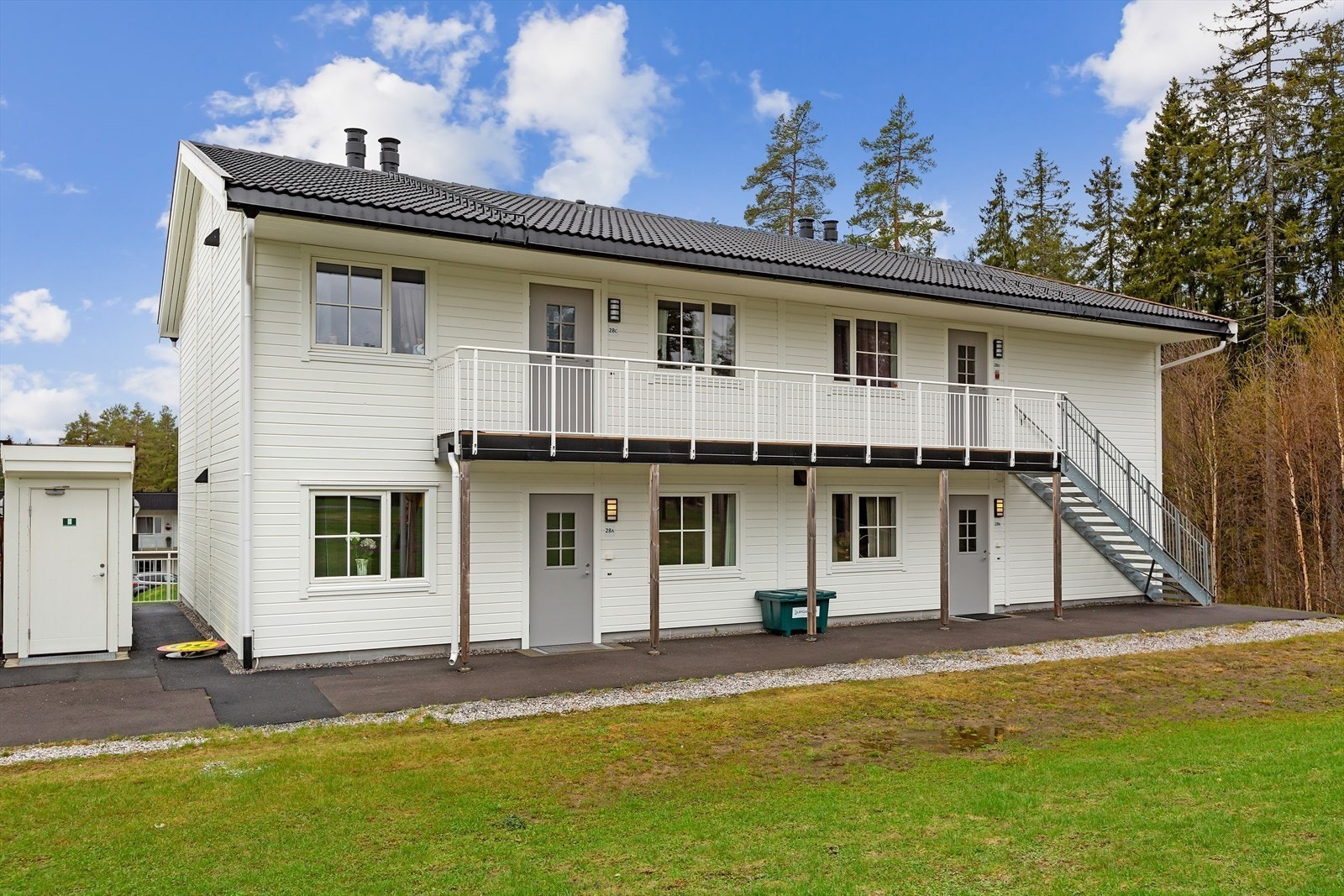 Leiligheten ligger i 1. etasje med trappefri adkomst. Galleribilde