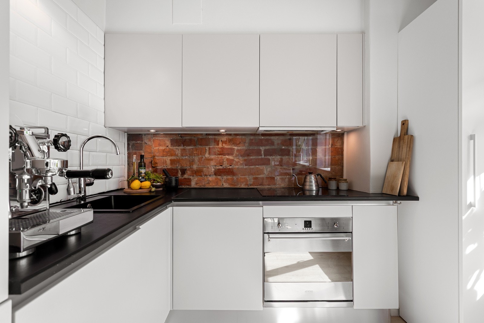 Privatmegleren Aksept v/Isabel Limi presenterer Carl Jeppesens gate 24! Galleribilde