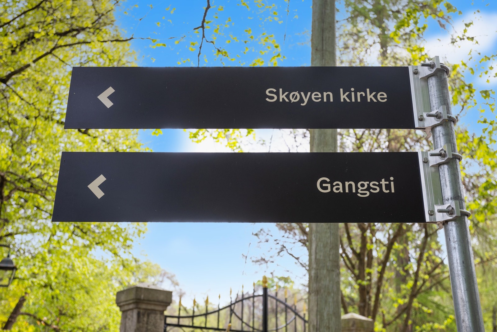 Det er gang- og sykkelavstand til det meste, samt mange flotte turmuligheter i nærområdet. Galleribilde