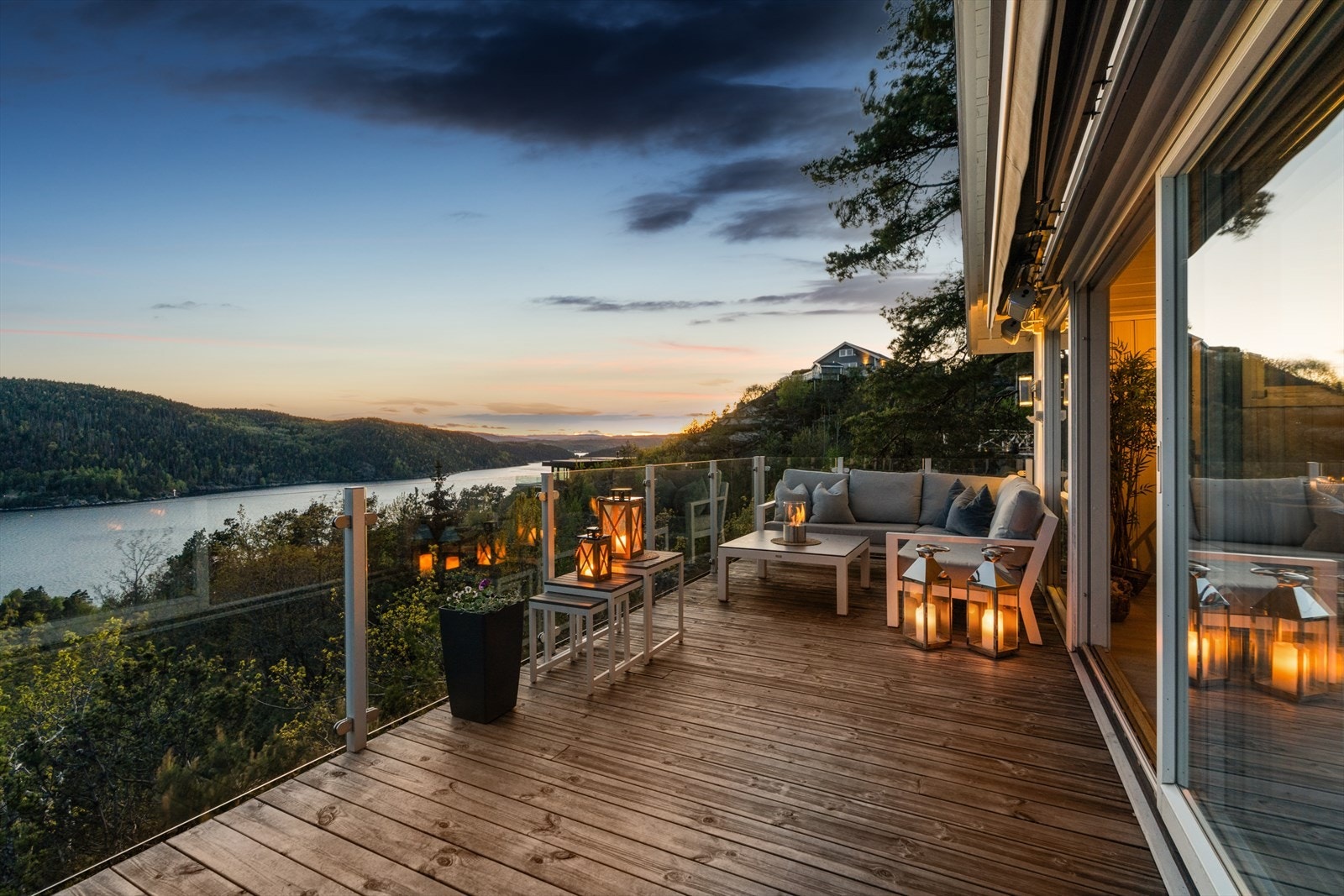 Her kan man nyte vakre solnedganger Galleribilde