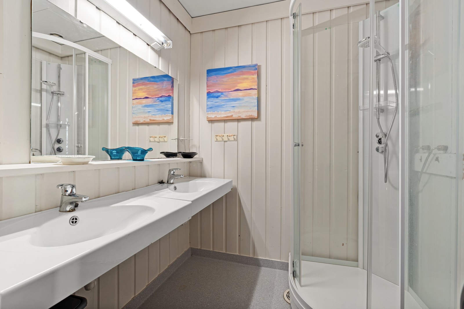 Badet i tilbygget Galleribilde