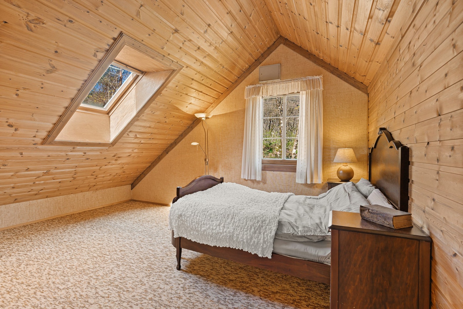 Soverom 2 i hoveddel av huset Galleribilde