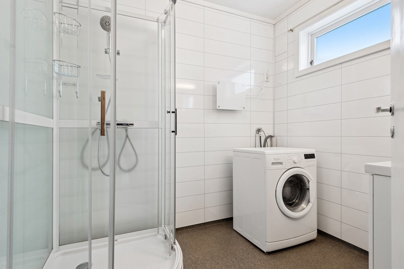 Bad i utleiedel. Renovert i 2015. Galleribilde