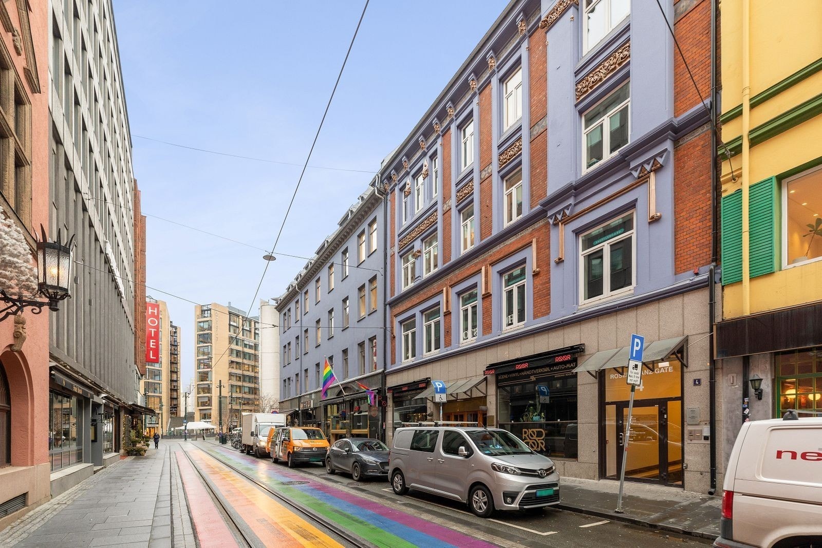 Eiendommen ligger midt i Rosenkrantz gate Galleribilde