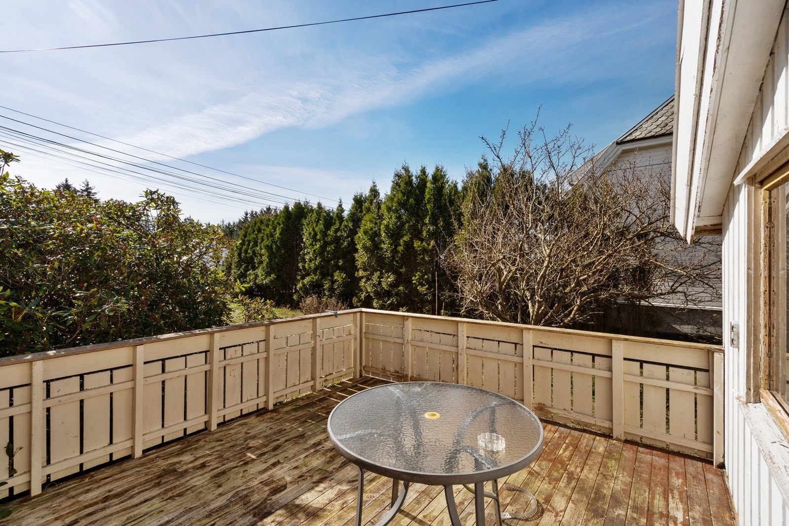 Solrik terrasse. Galleribilde