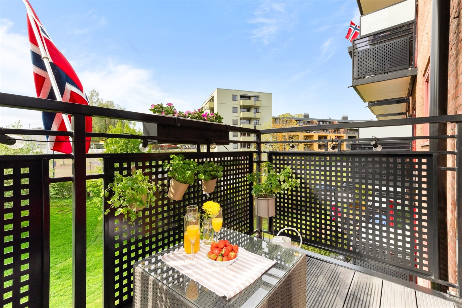 Her er det plass til en hyggelig sittegruppe og beplanting. Galleribilde