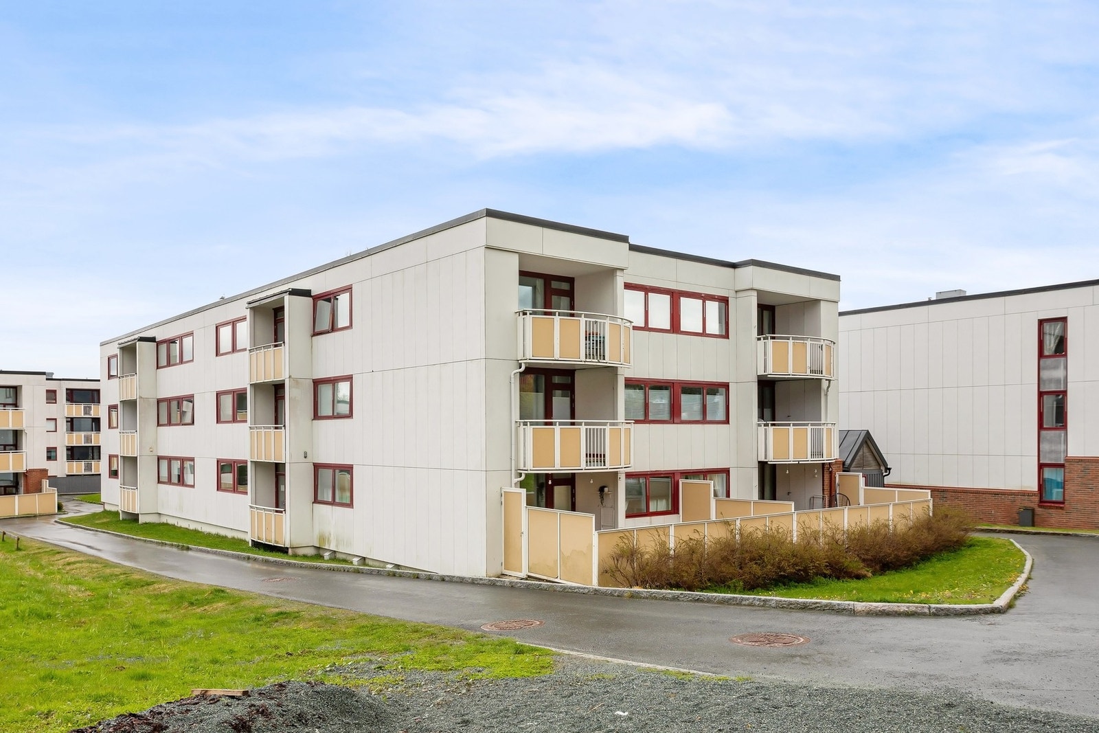 Saupstad er et svært barnevennlig boligområde med trygge, bilfrie rekreasjonsruter til skole, barnehage og dagligvare. Galleribilde