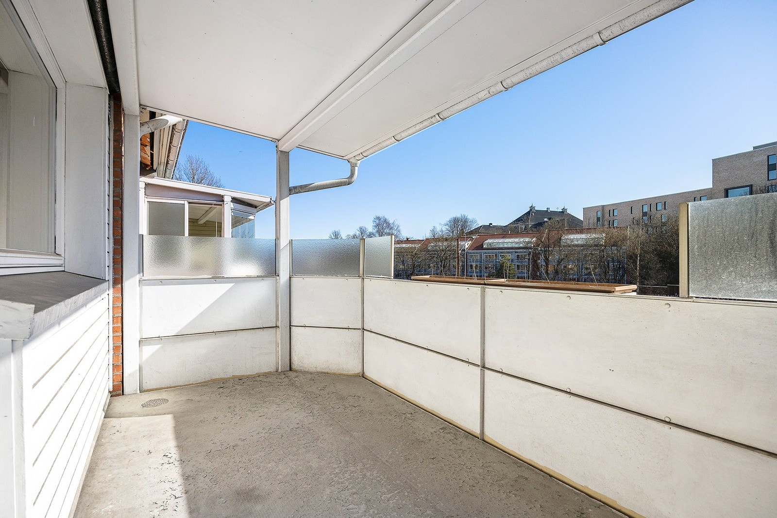 Leiligheten har en flott sydvendt balkong på 7kvm. Galleribilde