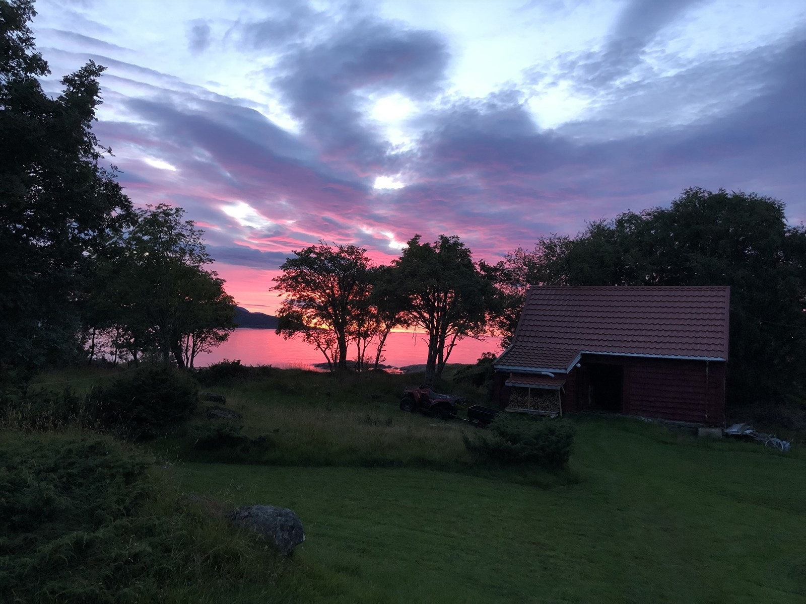 Kveldsstemning (bilde tatt av selger). Galleribilde