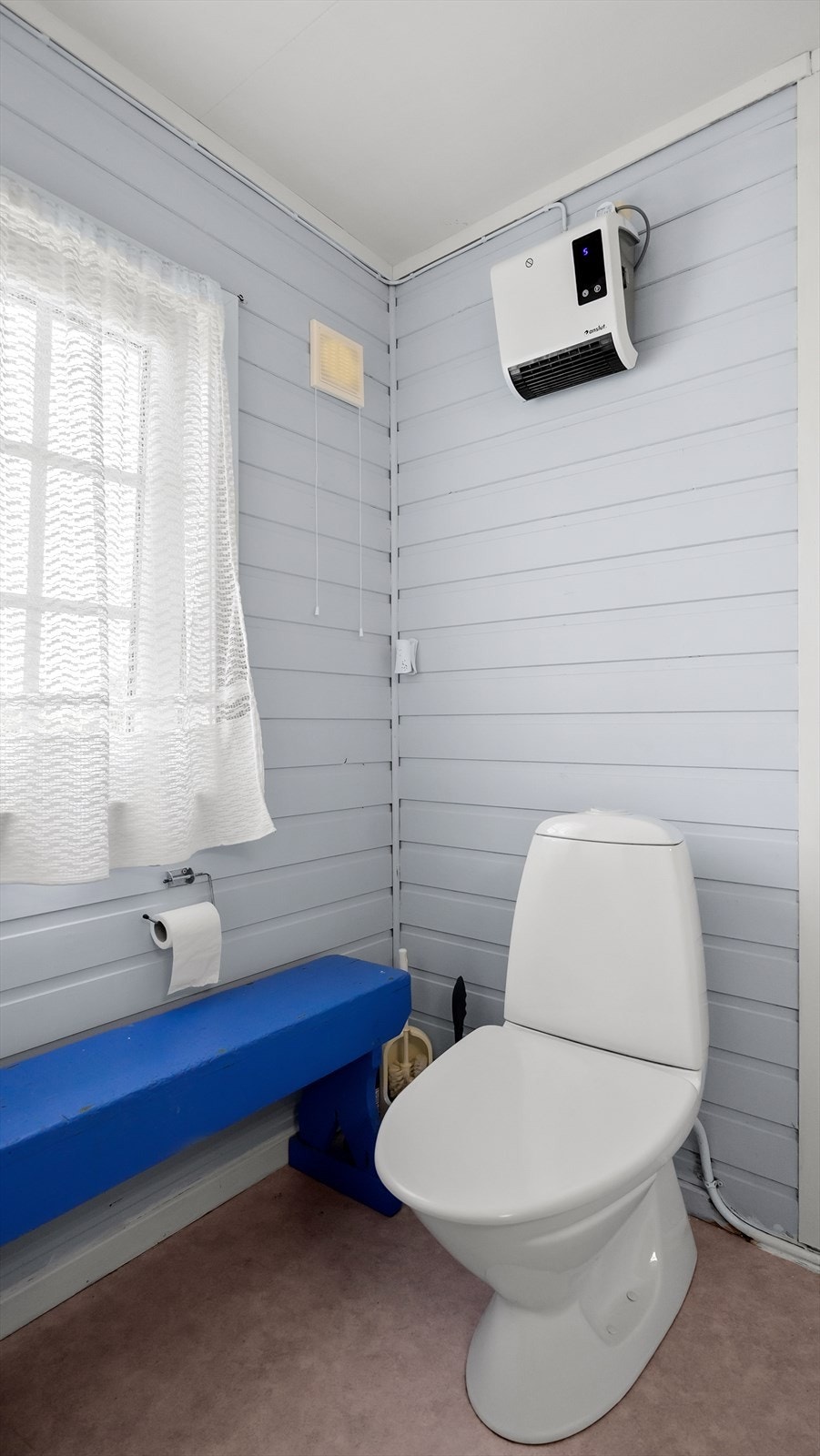 Del av baderom. Galleribilde