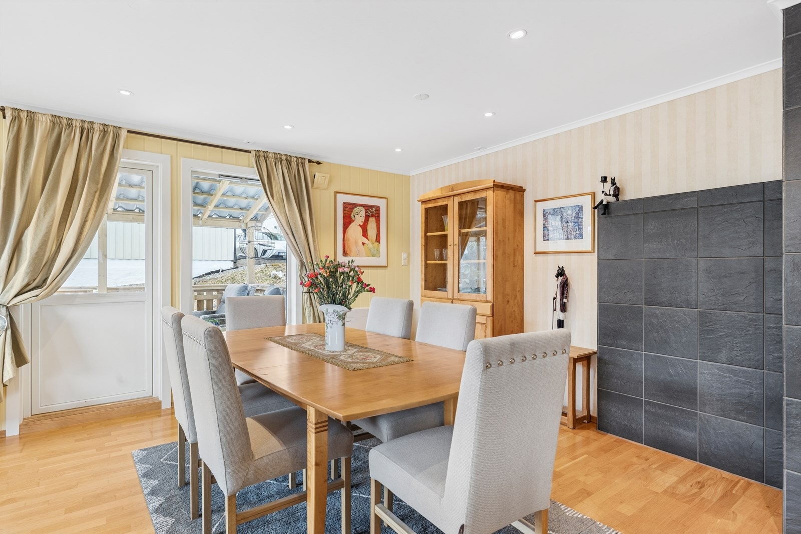 Plass til en spise gruppe av god størrelse! Galleribilde