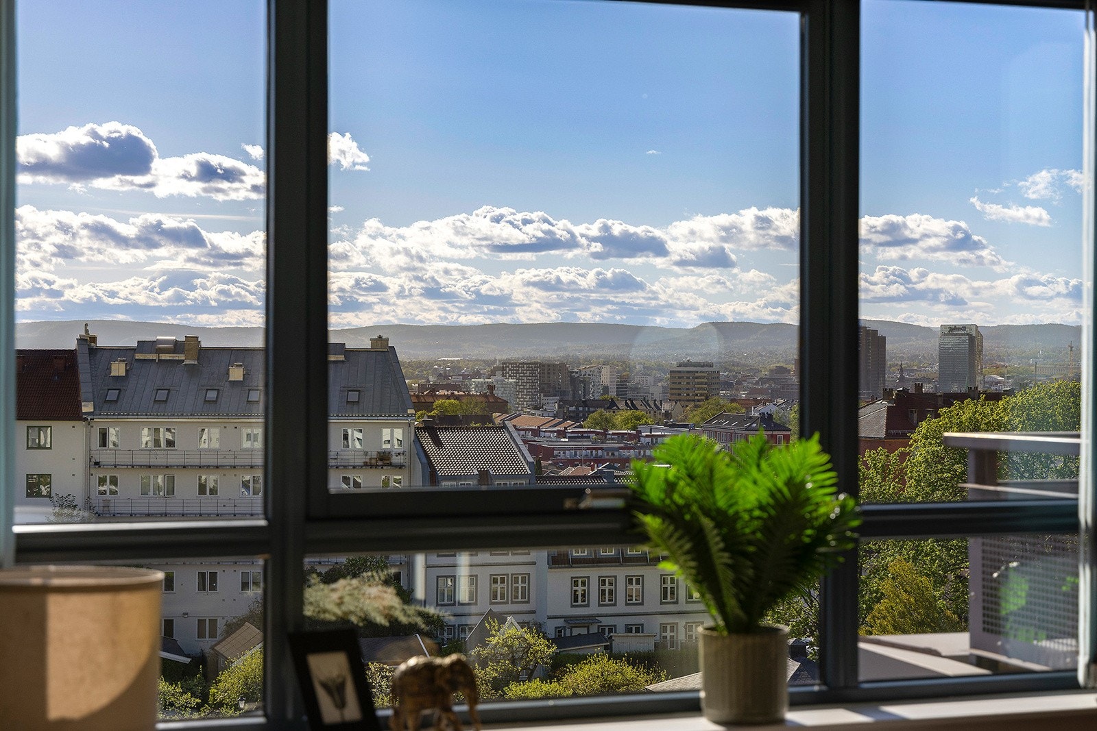 Utsikt fra stuen Galleribilde