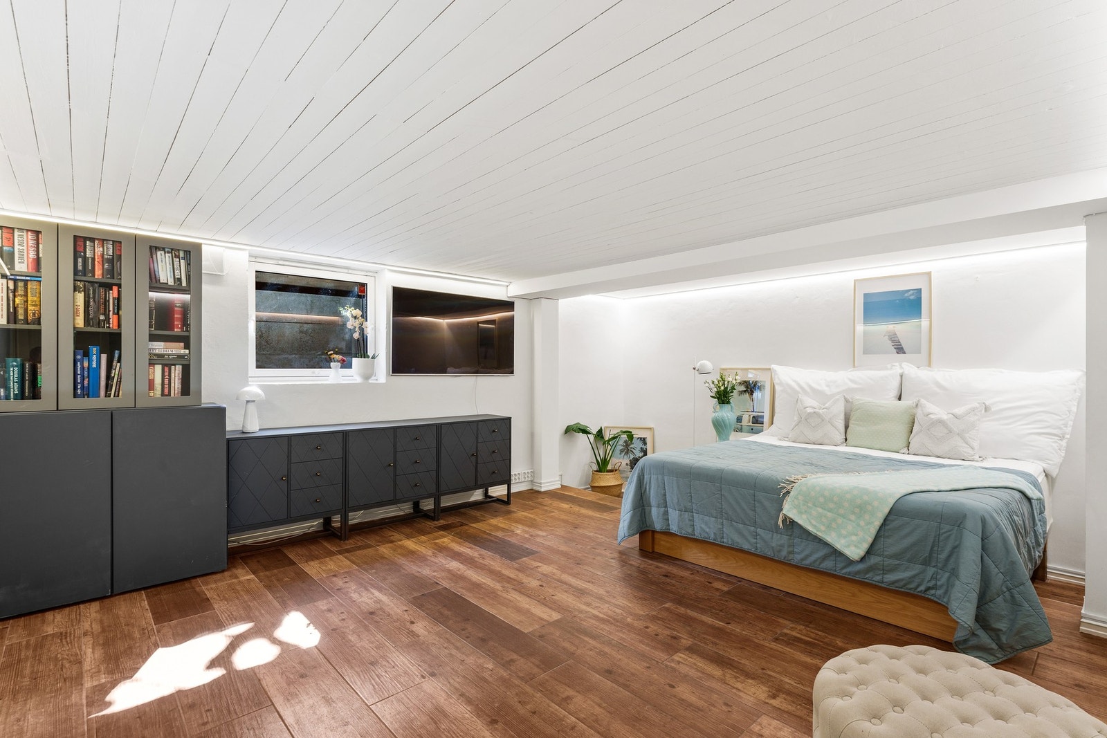 Innredet kjellerrom med stor bruksverdi. Galleribilde