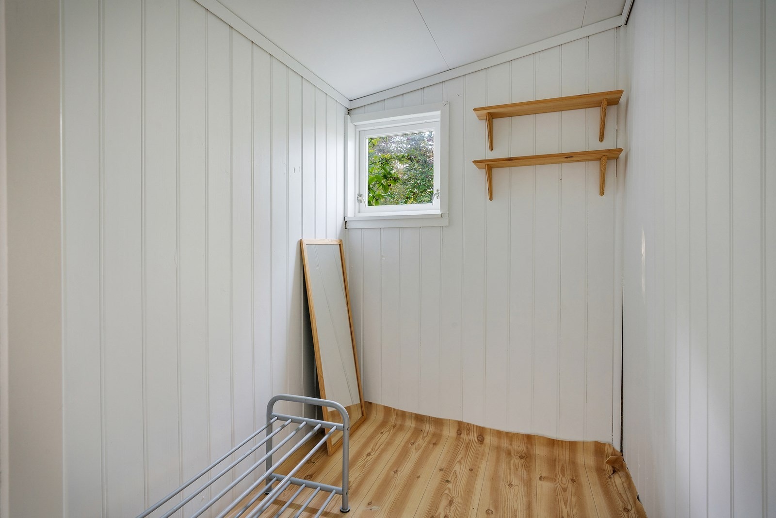 - Omkledningsrom som måler 2,3 m² - Galleribilde