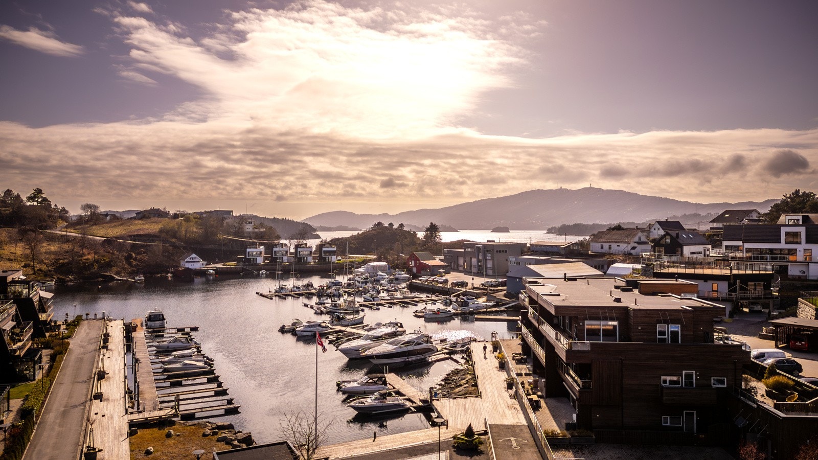 - Sameiet ligger landlig, men samtidig sentralt til på Håkonshella i Mathopen - Galleribilde