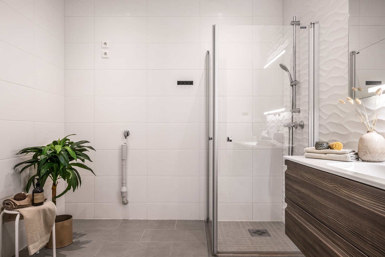 - Det er opplegg til vaskemaskin og tørketrommel - Galleribilde