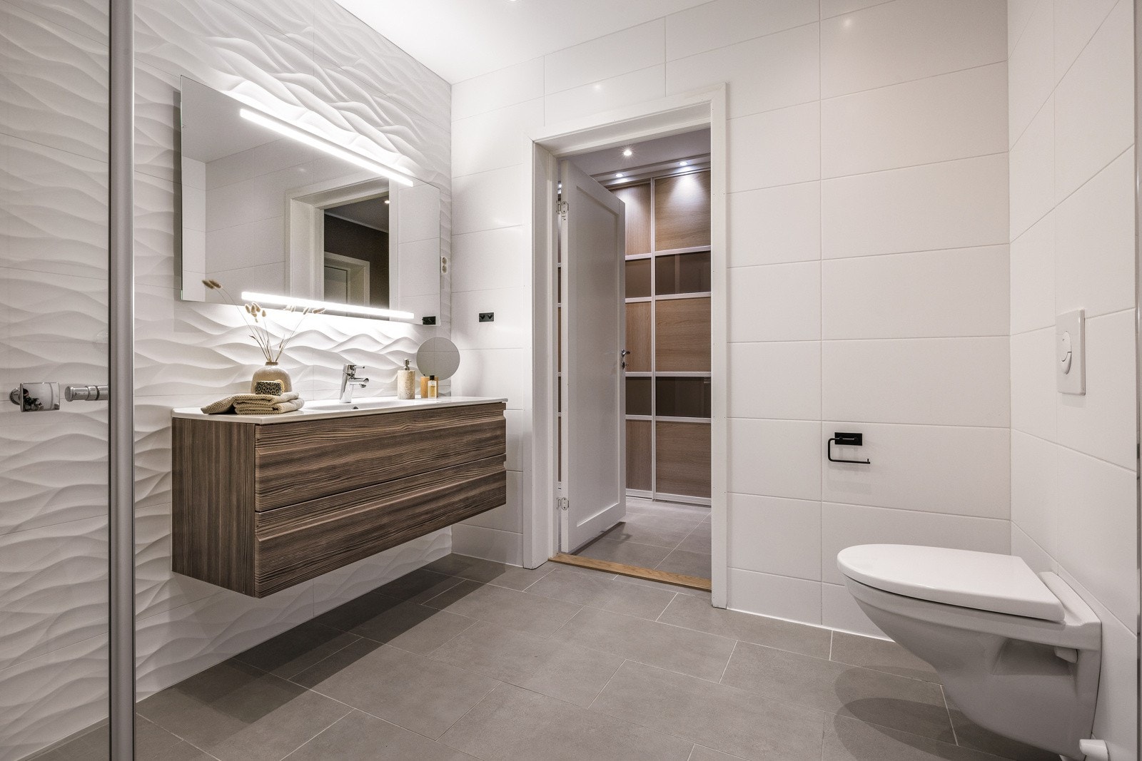 - Pen baderomsinnredning - Galleribilde