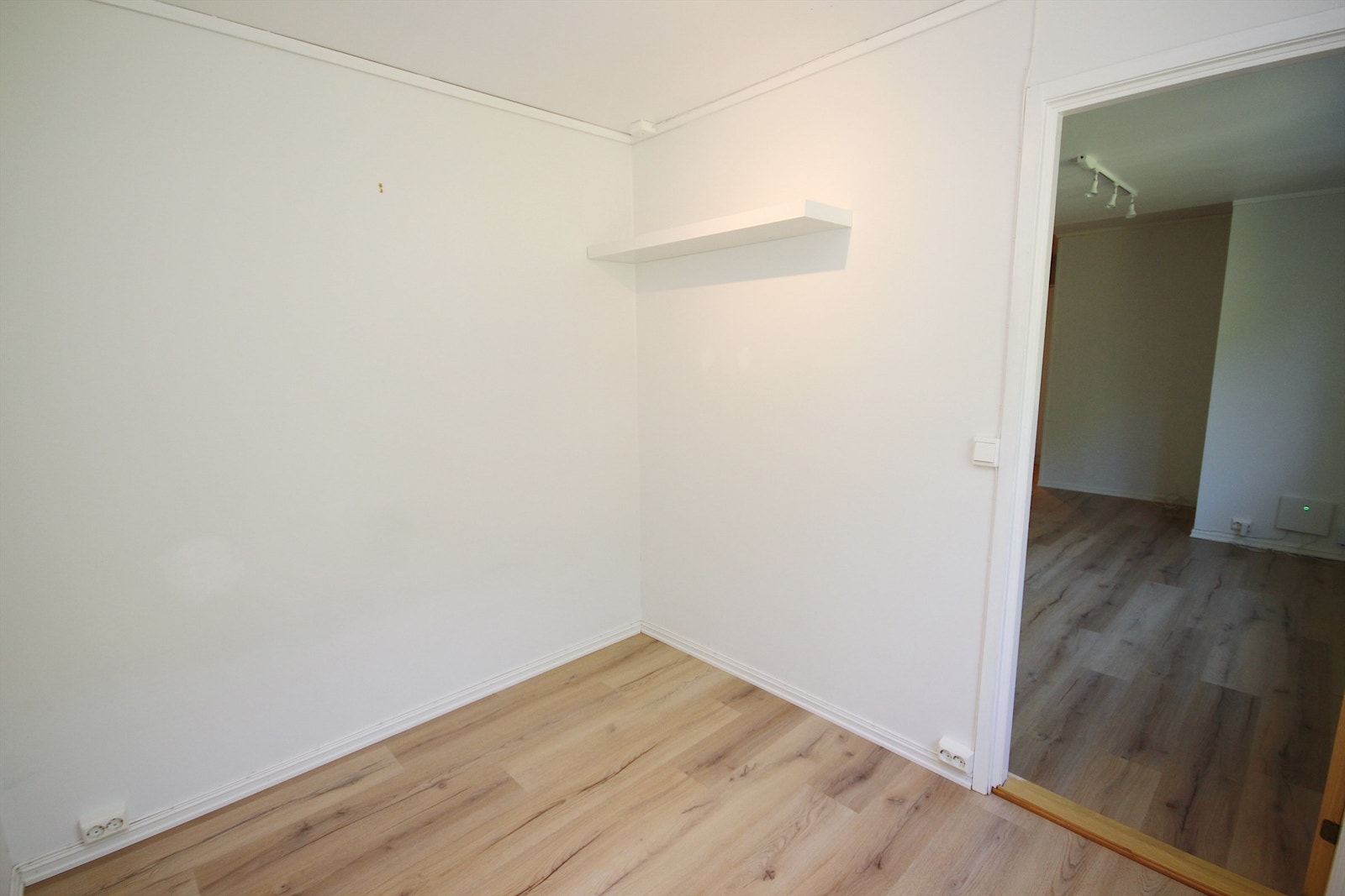 Soveromsovealkove med plass til liten dobbeltseng Galleribilde