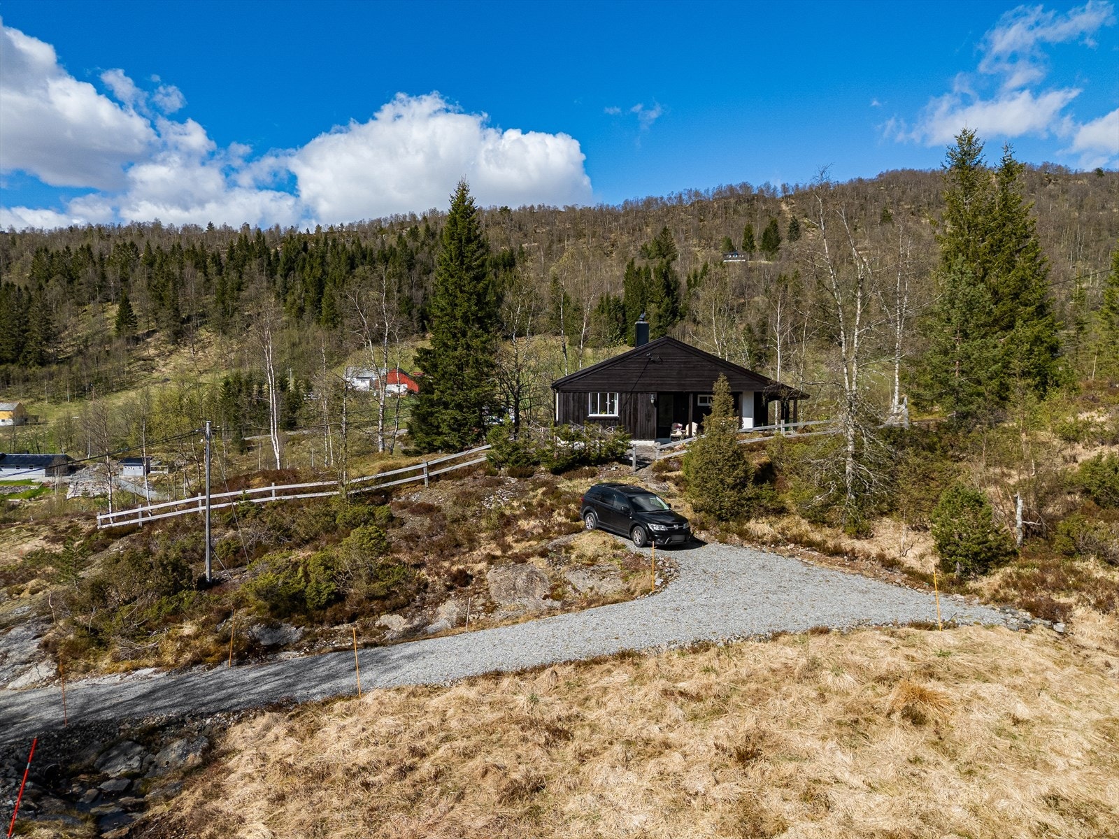 Høysetevegen 467: Velholdt hytte med bilvei og parkering helt frem (er vinterbrøytet) Galleribilde