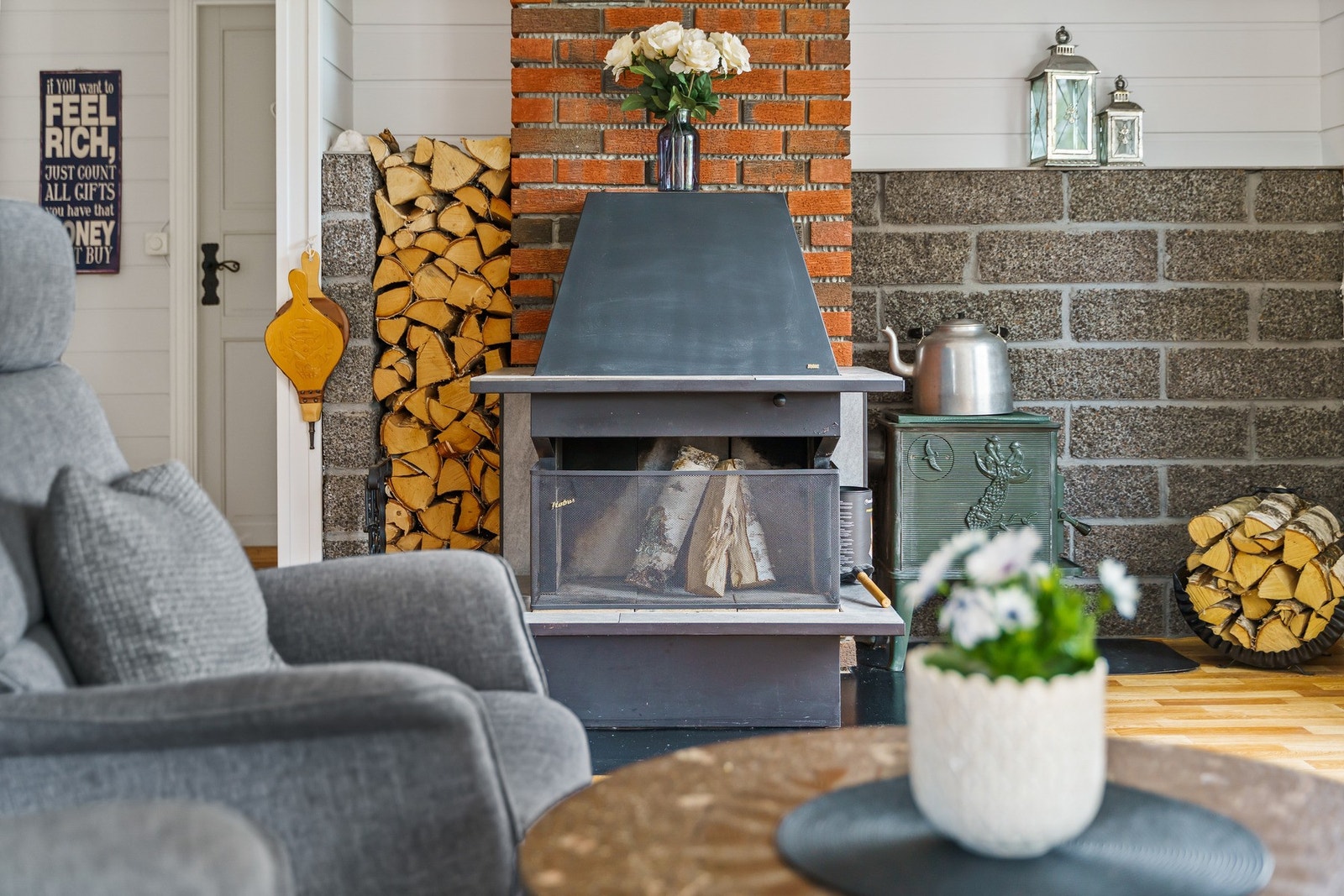 Peisen varmer godt på kjøligere dager. Galleribilde