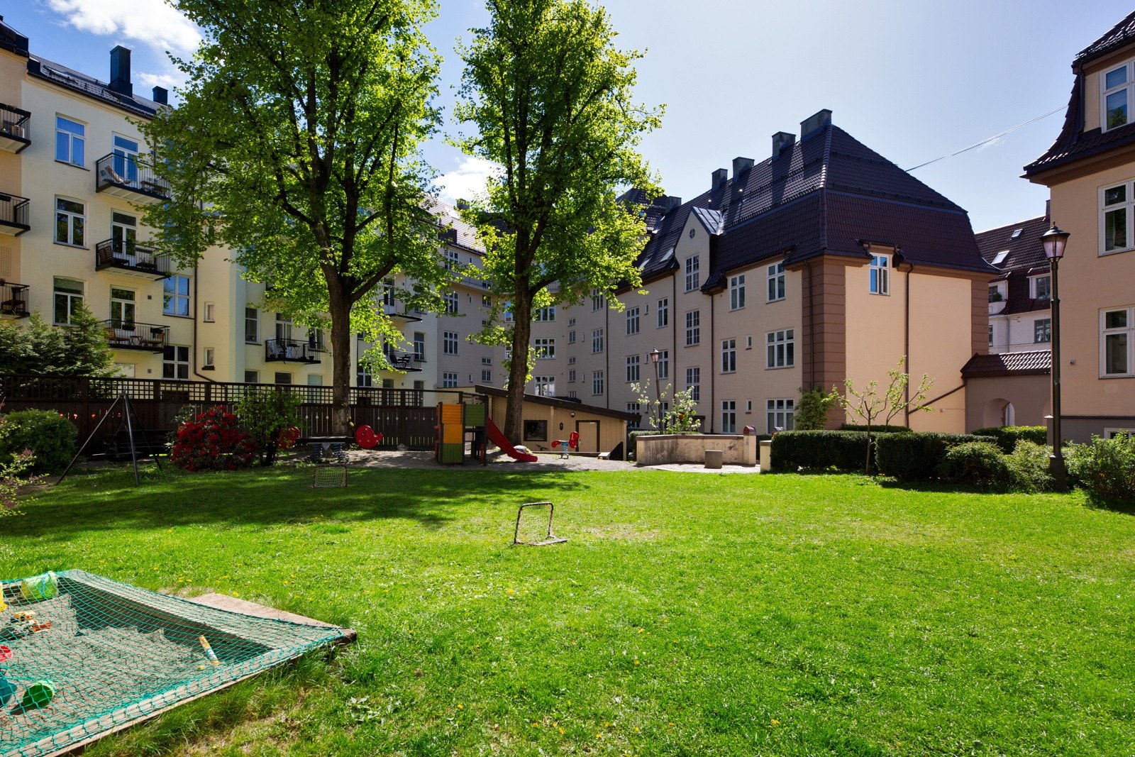 Fellesarealene legger til rette for et godt "uteliv" i den varme årstiden. Galleribilde