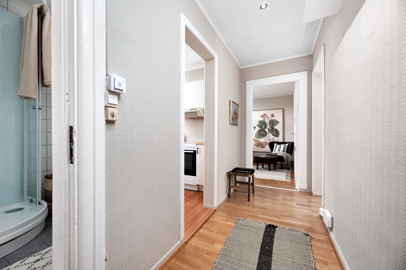 Inngangspartiet er et hyggelig første møte med boligen. Galleribilde