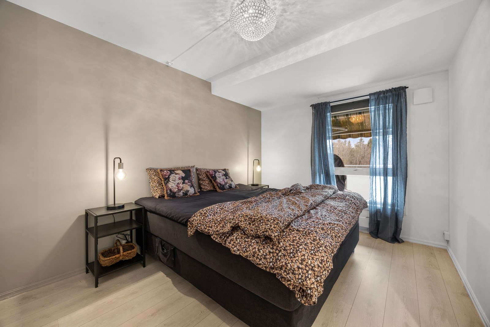 Leilighetens hovedsoverom Galleribilde