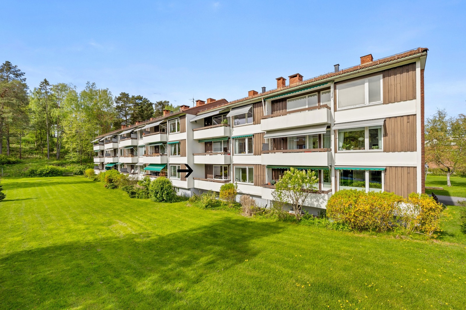 Velkommen til Fjordveien 59 A, presentert av eiendomsmegler Edvard Chapsang v/EIE eiendomsmegling avdeling Sandvika. Galleribilde