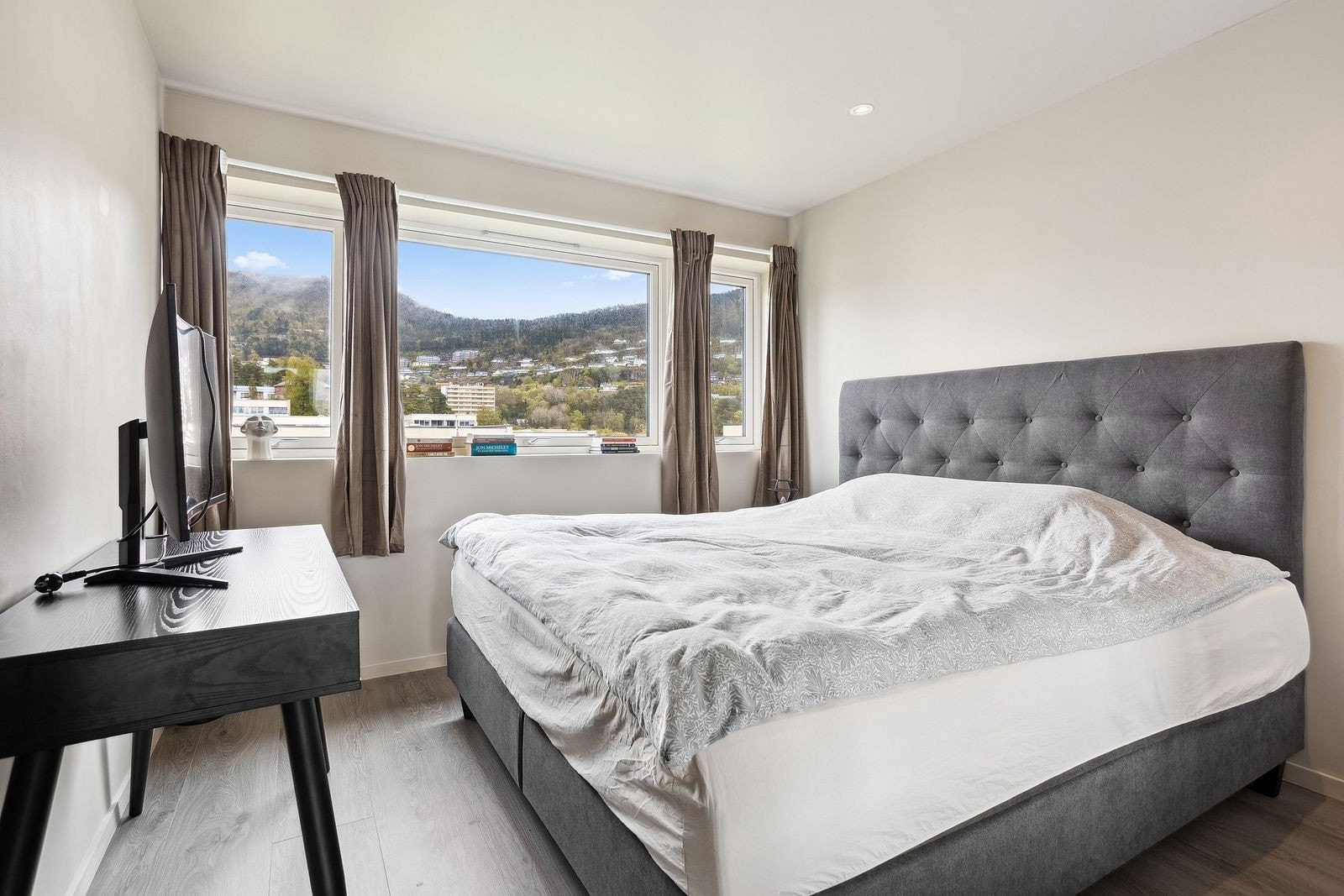 Hovedsoverom er av god størrelse og kan innredes etter ønske Galleribilde