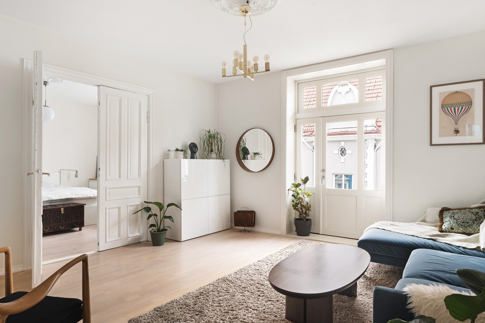 Fra stuen en det direkte utgang til balkongen - Et ettertraktet pluss på Møhlenpris! Galleribilde