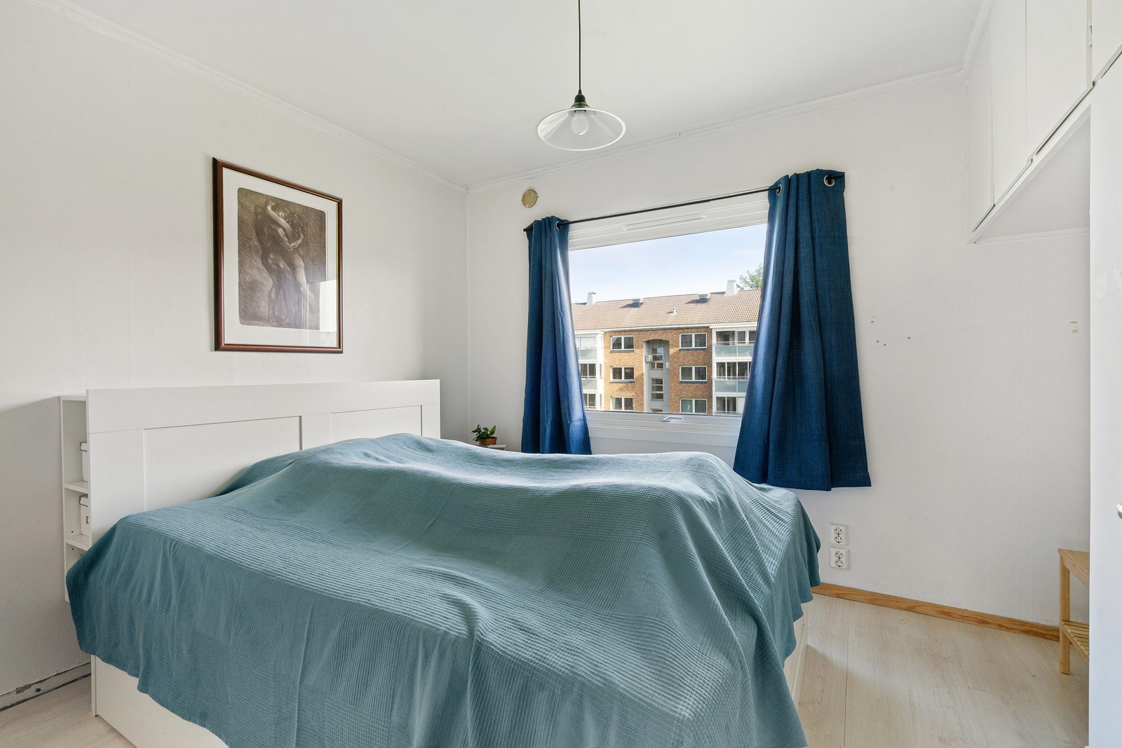 Rommelig hovedsoverom Galleribilde