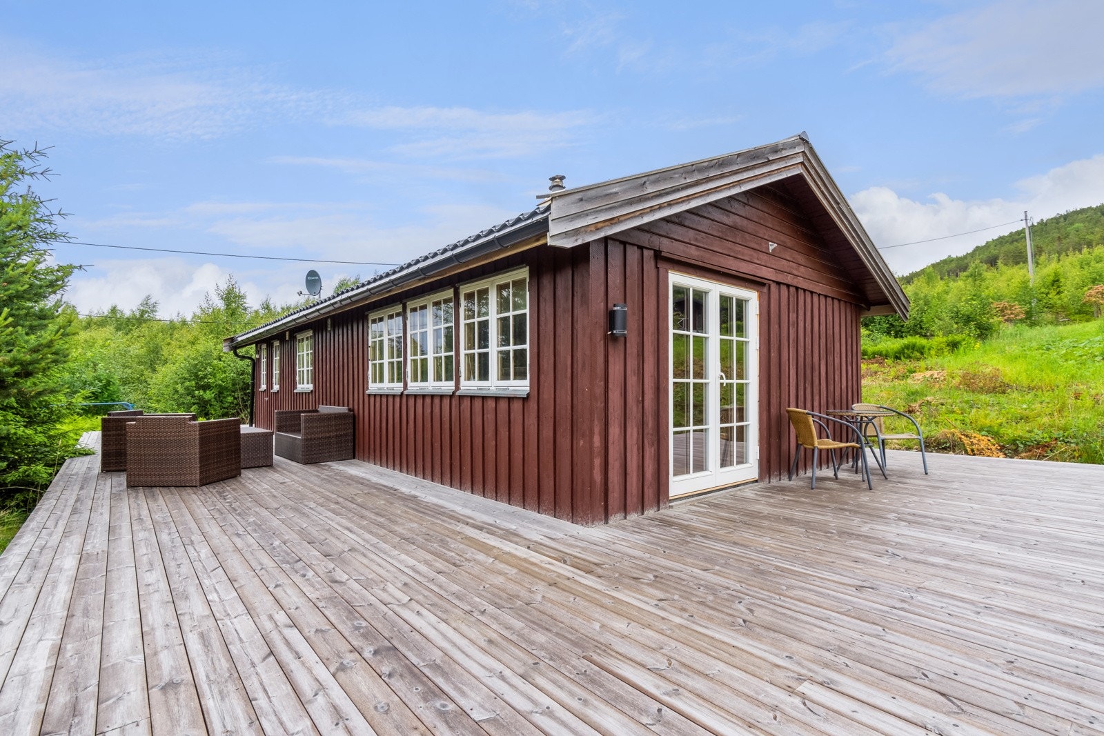 På terrassen kan man nyte fine sommerdager. Galleribilde