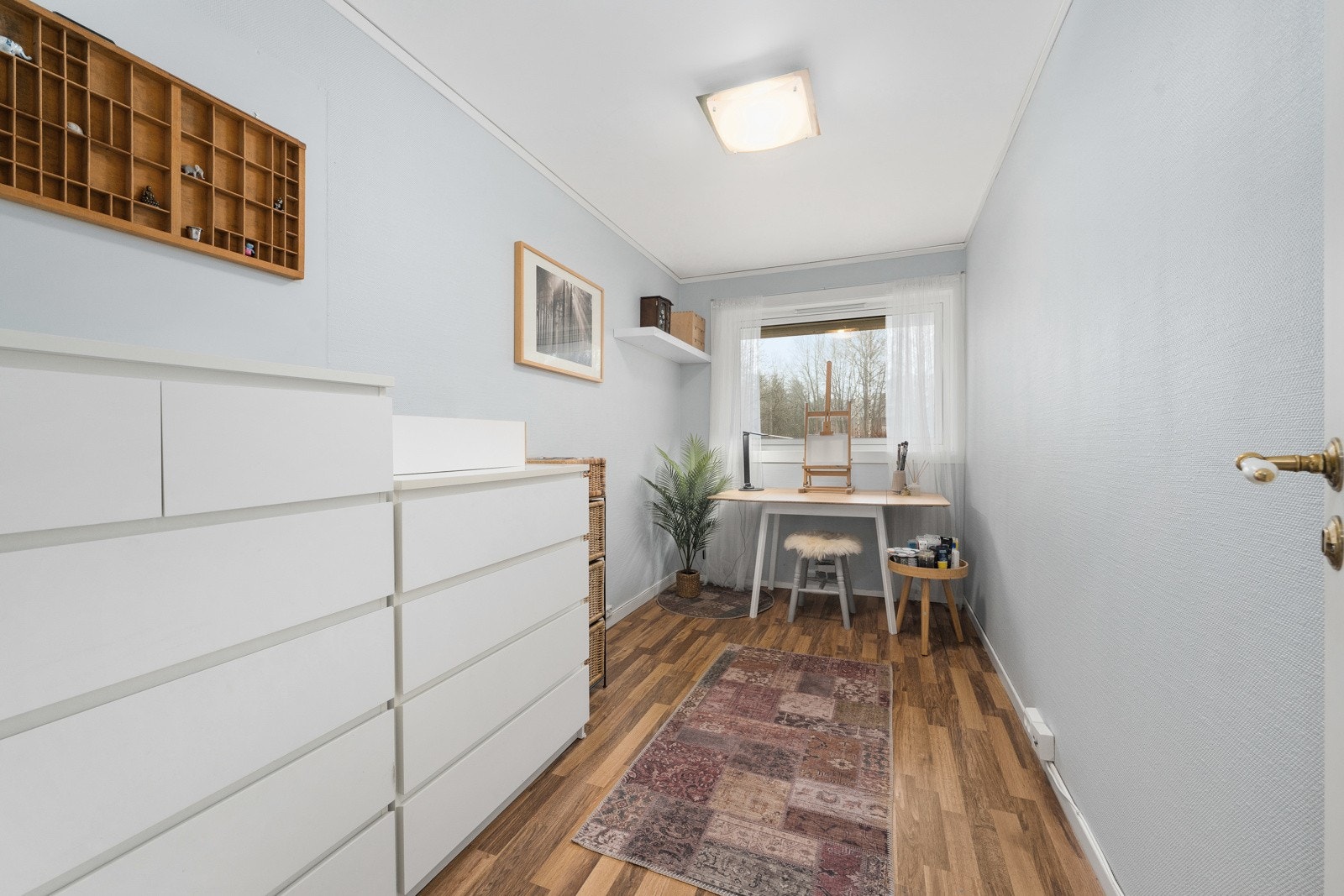 Soverom lll er innredet som et kontor. Galleribilde