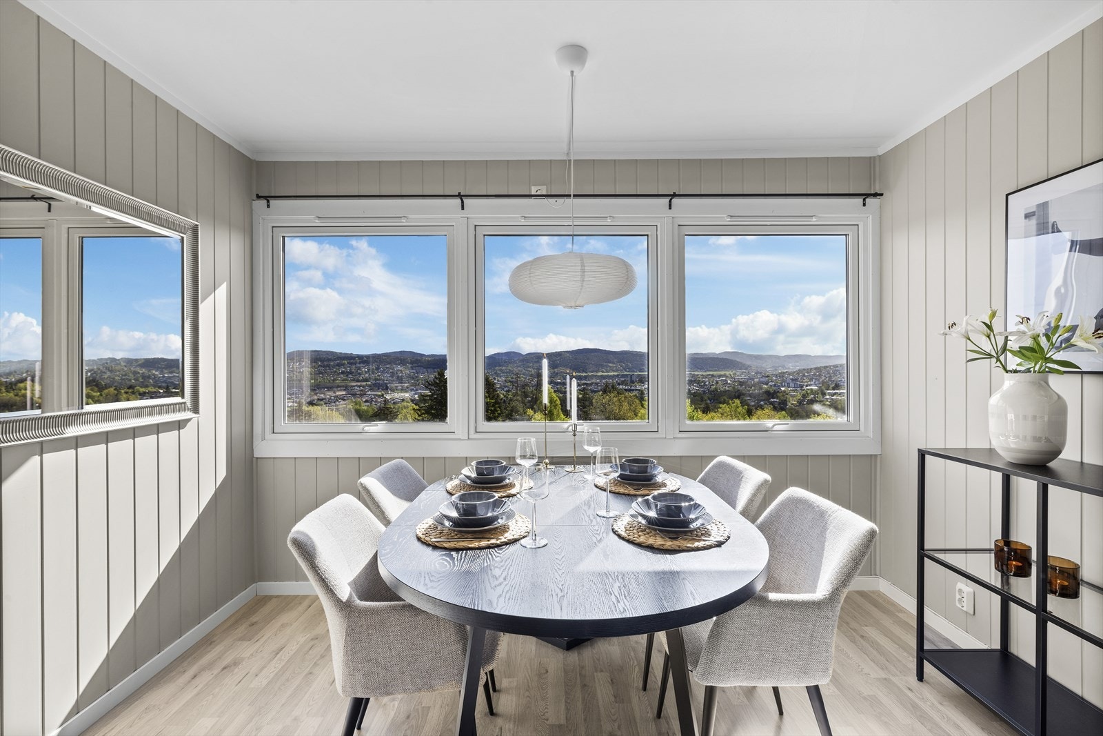 Spisestue med upåklagelig utsikt Galleribilde