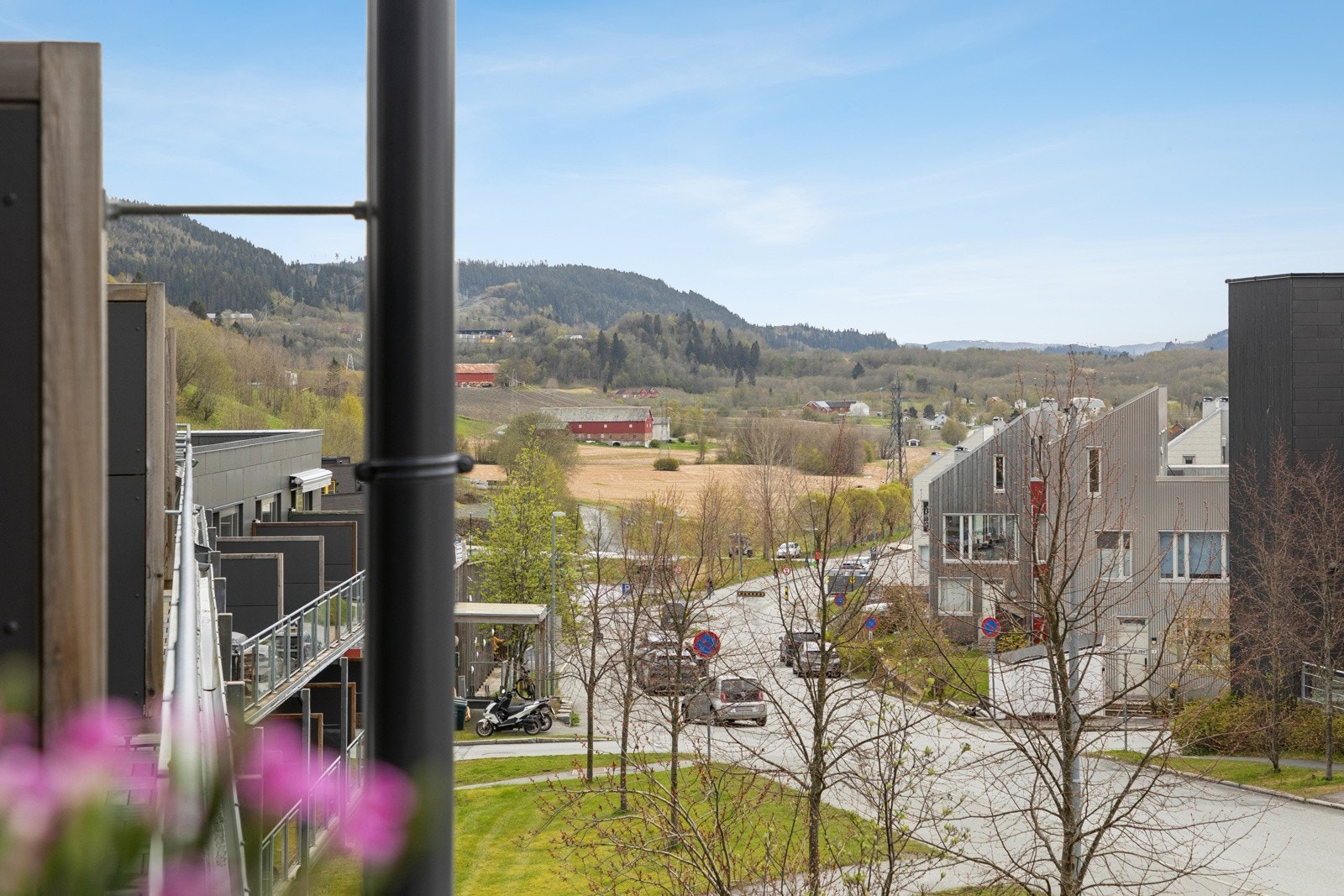 Herfra nyter man flott utsikt over nærområdet. Galleribilde