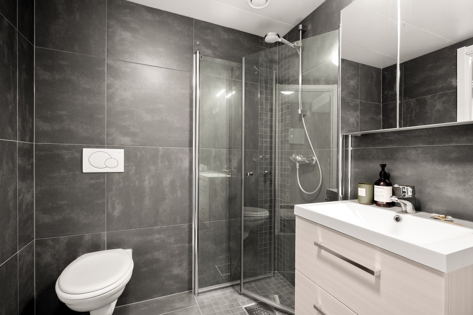 Mekanisk avtrekk i himling. Galleribilde