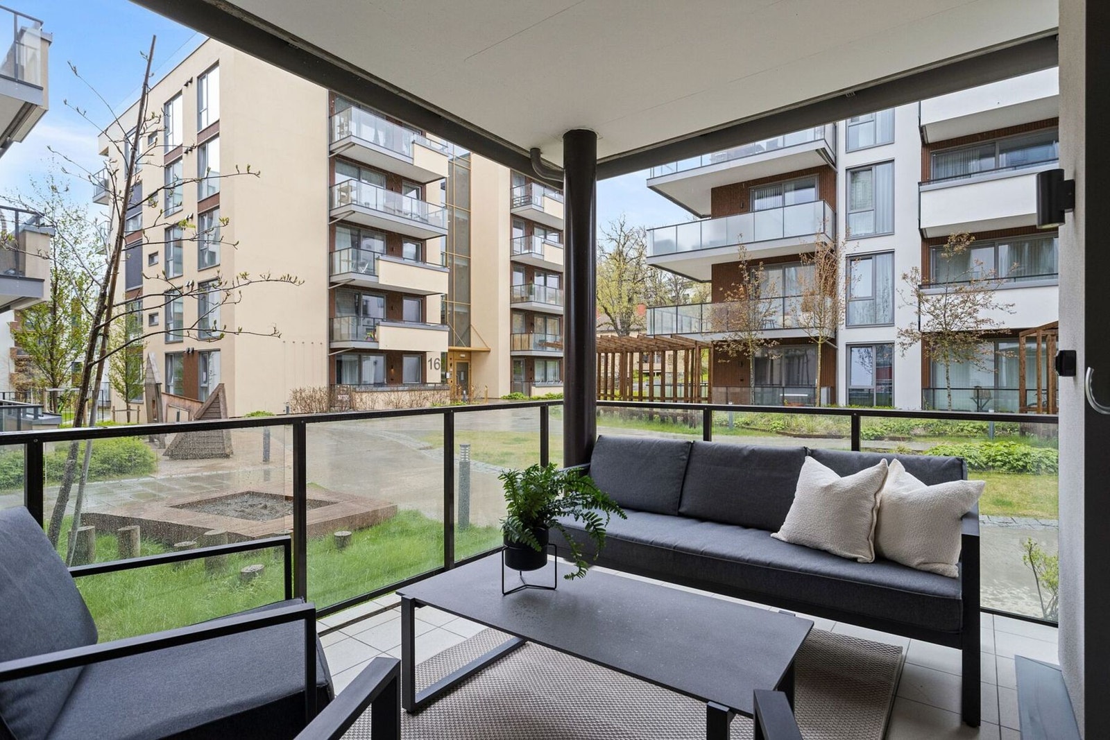 Plass til romslig sittegruppe. Galleribilde