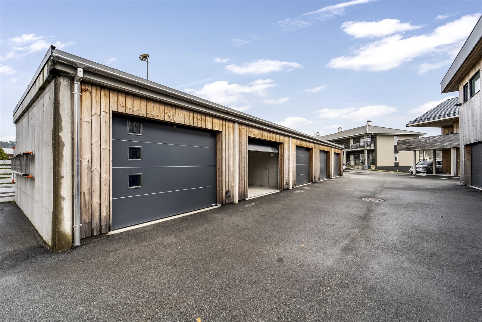 Garasje følger med Galleribilde