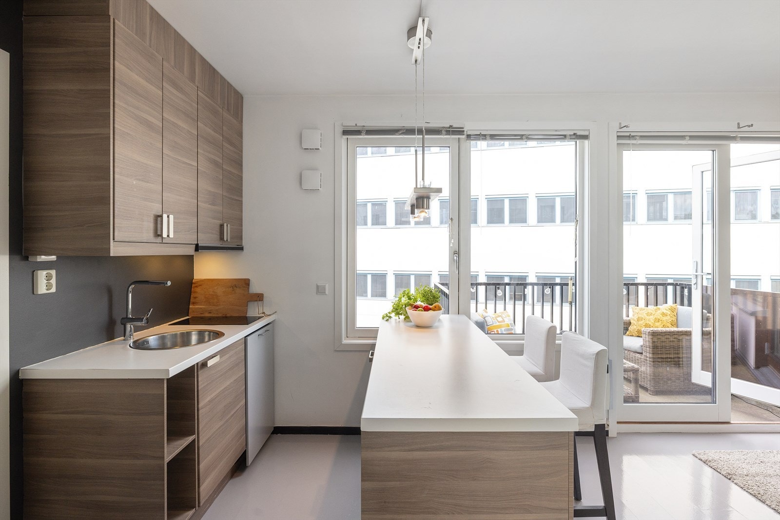 Leiligheten ligger i 6. etasje, og inneholder kjøkken, stue og bad. Galleribilde