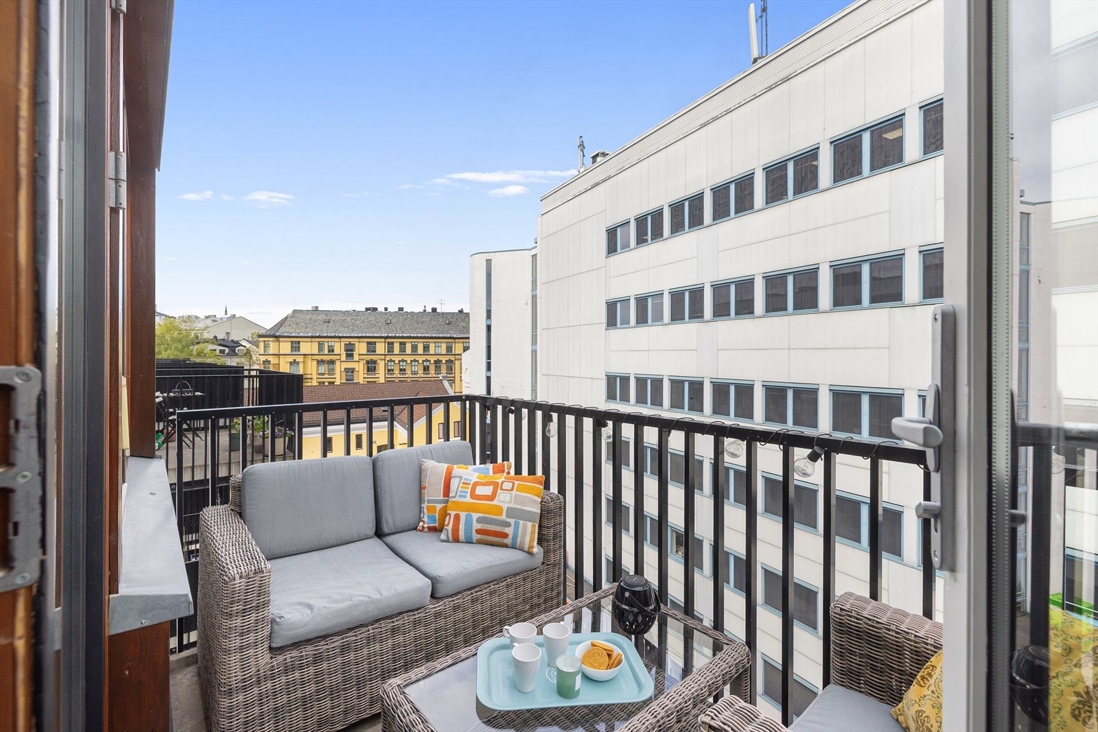 Fra stuen er det utgang til en vestvendt balkong på 4,5 kvm. Galleribilde